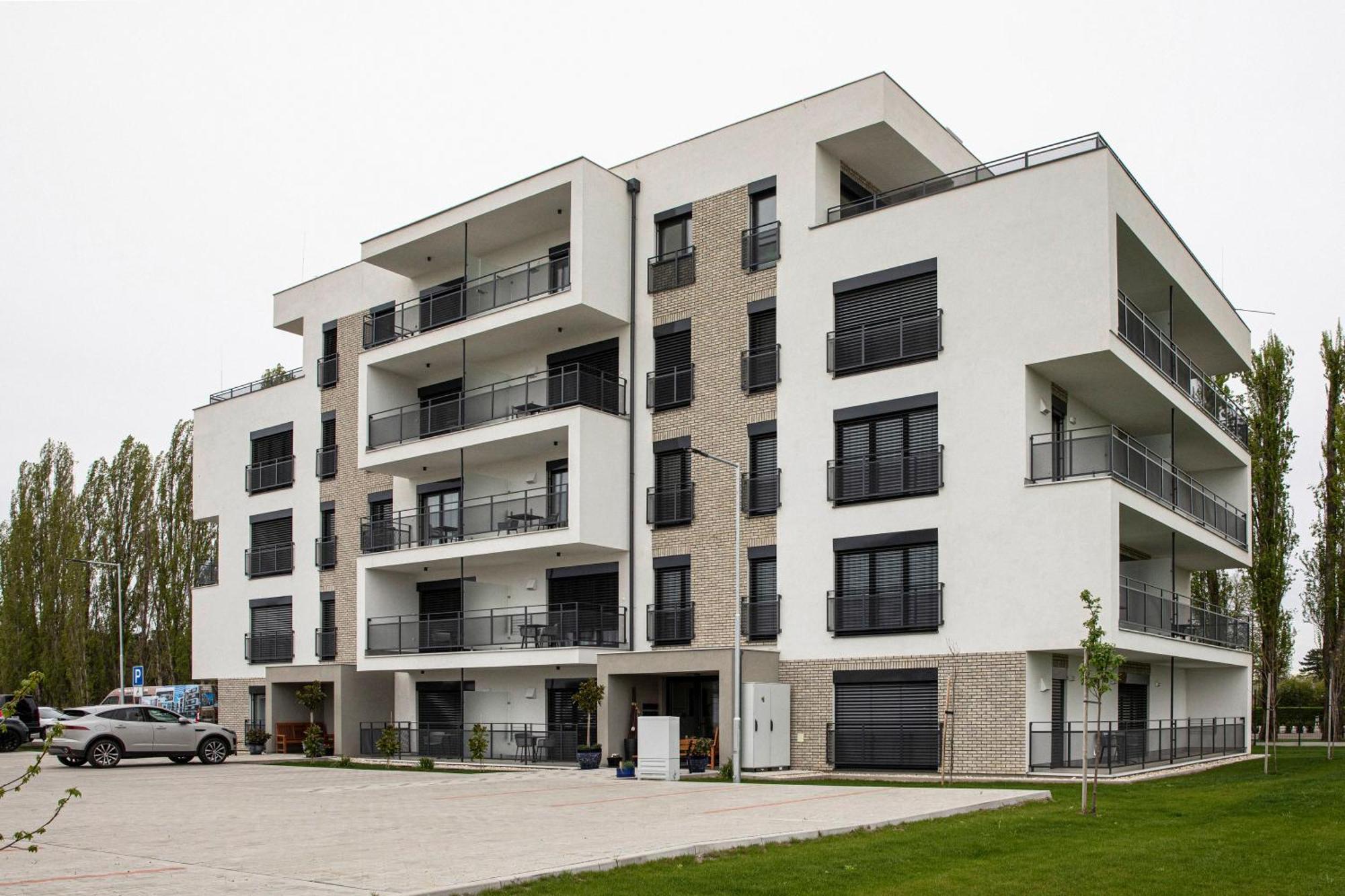 Kinga Apartman Дунайска-Стреда Экстерьер фото